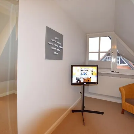 Lorens-de-hahn-str 71, App 8 Apartment