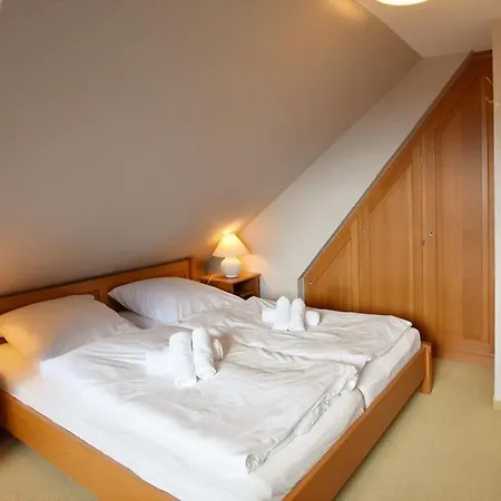 Lorens-de-hahn-str 71, App 8 Apartment